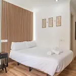 Ella Torremolinos Centro فندق توريمولينوس