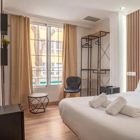 فندق Ella Torremolinos Centro